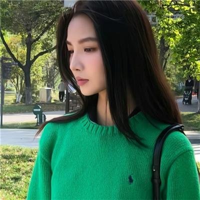 黑暗中的两个人